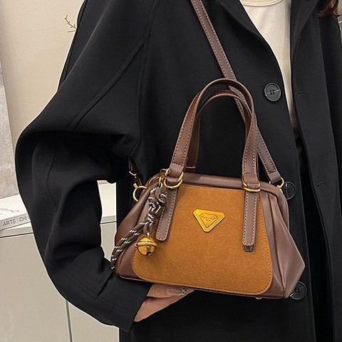 Retro hand-held frosted shell bag, new winter 2024 fashion frosted single-shoulder bag, trendy and casual crossbody bag Specification drawing