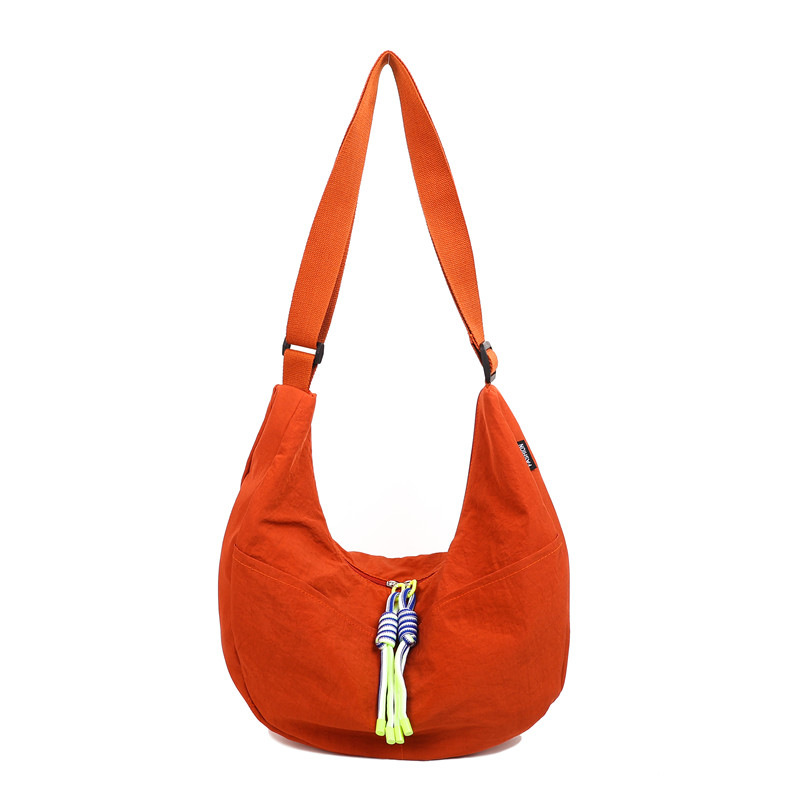 Fashionable and casual Dumpling Bag 2024 New Style Versatile large-capacity nylon lightweight single-shoulder bag for girls and stylish crossbody bag Item Picture