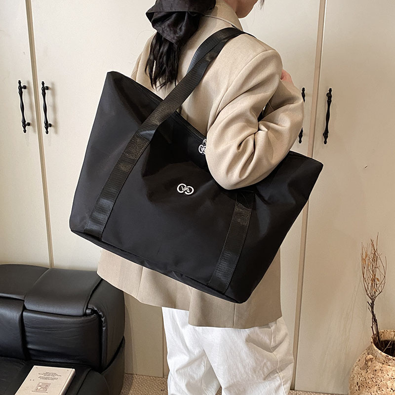 Large-capacity casual travel handbag made of Oxford fabric, lightweight and durable, yoga training bag cover, handle, business trip luggage bag details Picture