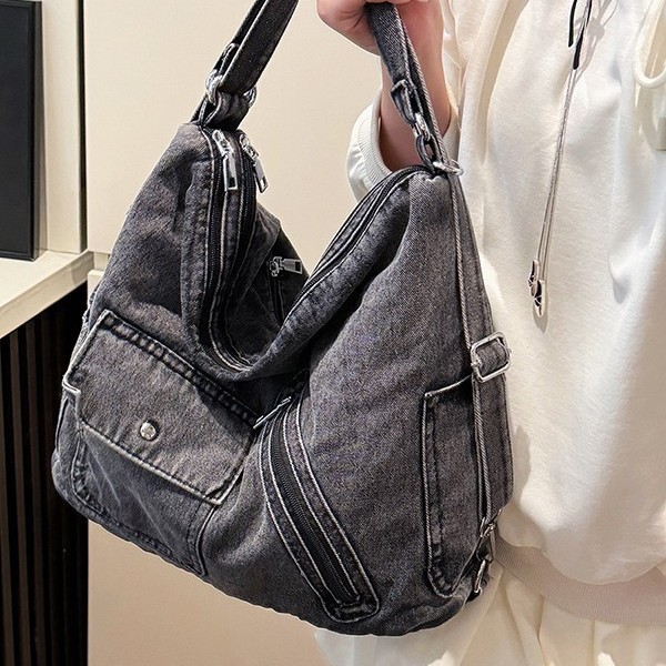 Large-capacity bags for women 2025, new fashion and trend single-shoulder crossbody bag, commuting and casual tote bag, backpack details Picture