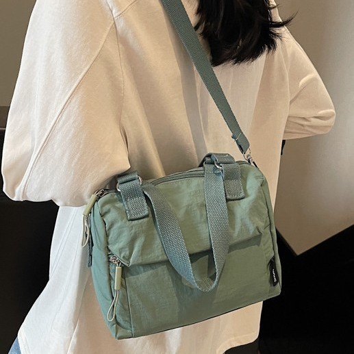 Spring/Summer 2025 new universal women's crossbody bag, sewn Oxford fabric commuter handbag, tote bag, single-shoulder bag Specification drawing