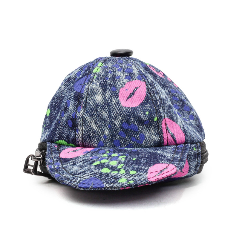 Crossbody bag, men's and women's single-shoulder mini bag, hat-shaped, sporty, casual, outdoor travel, waterproof pendant single-shoulder bag Item Picture