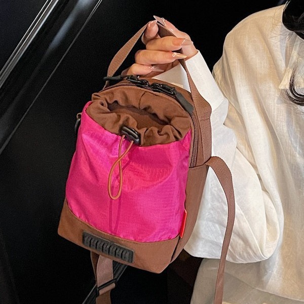 Outdoor single-shoulder crossbody handbag, travel backpack, universal multi-functional mobile phone bag, cycling travel water bottle and cup bag details Picture