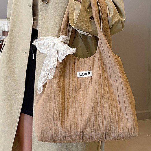 Korean-style large-capacity tote bag, casual textured fabric bag, women's fashionable single-shoulder bag, casual and fashionable underarm bag details Picture