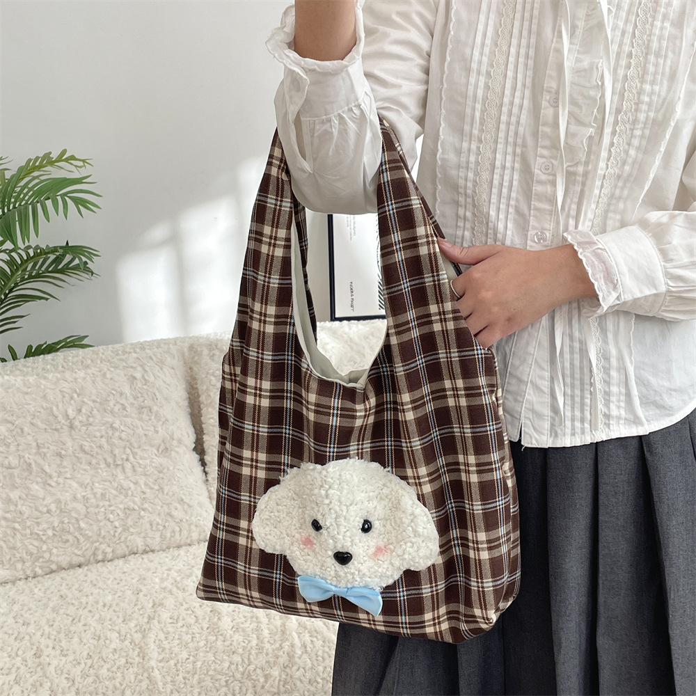 411182 Autumn and Winter new Korean-style embroidered puppy cute checkered single-shoulder bag Casual student class handbag Application Scenario