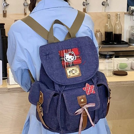 A new large-capacity and cute student backpack for commuting and classes, a versatile backpack with a cartoon retro texture full figure