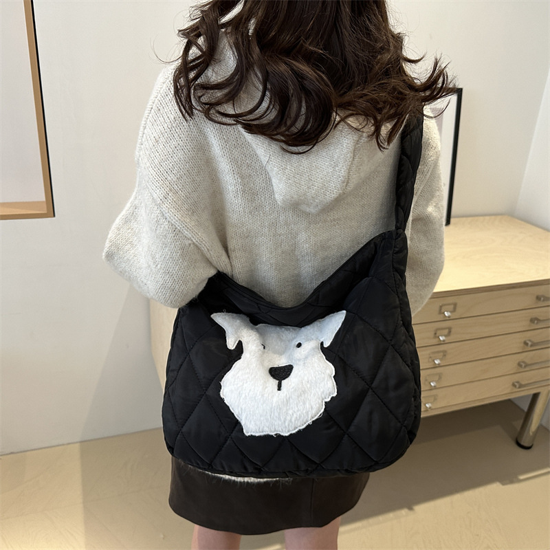 A large-capacity ladies' 2024 new casual, niche and retro single-shoulder crossbody bag, fashionable and individual tote bag Specification drawing