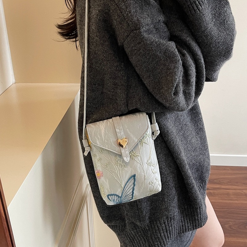 Cross-border women's bags 2025 New Style New Chinese-style mobile phone bag, embroidered single-shoulder bag, niche crossbody bag, lightweight coin purse details Picture