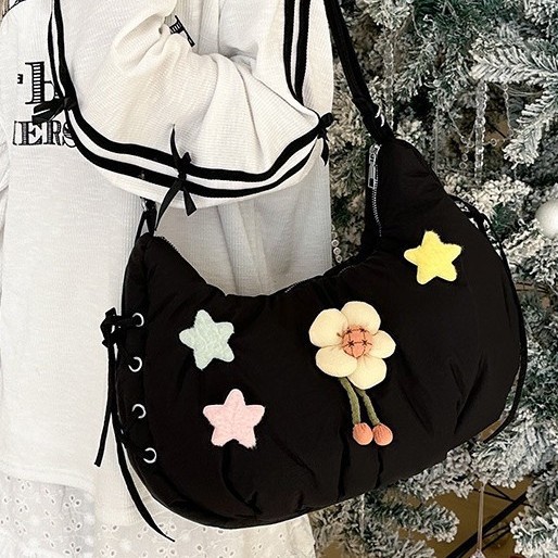 Fashionable, high-end, niche, versatile and cute bag, star personality dumpling bag, women's single-shoulder armpit handbag, flower Specification drawing