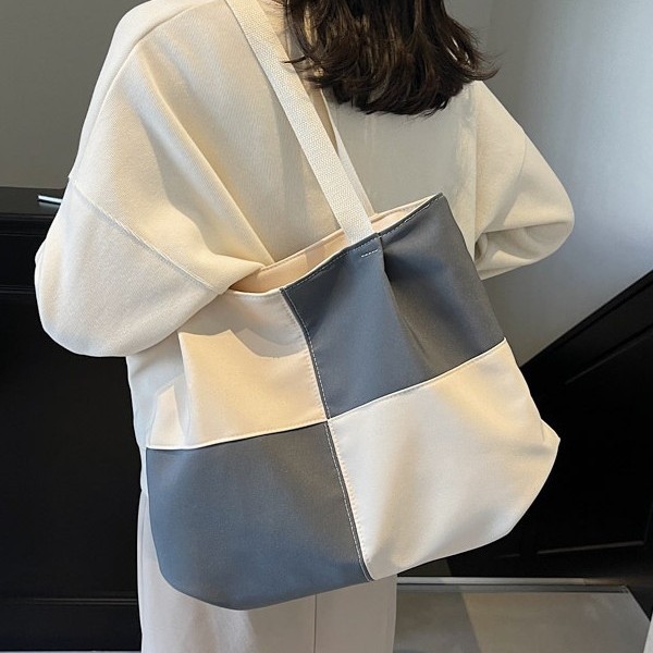 Canvas bag for women, large-capacity 2024 new style, fashionable autumn and winter, color-blocking single-shoulder bag, textured tote bag for commuting to school details Picture