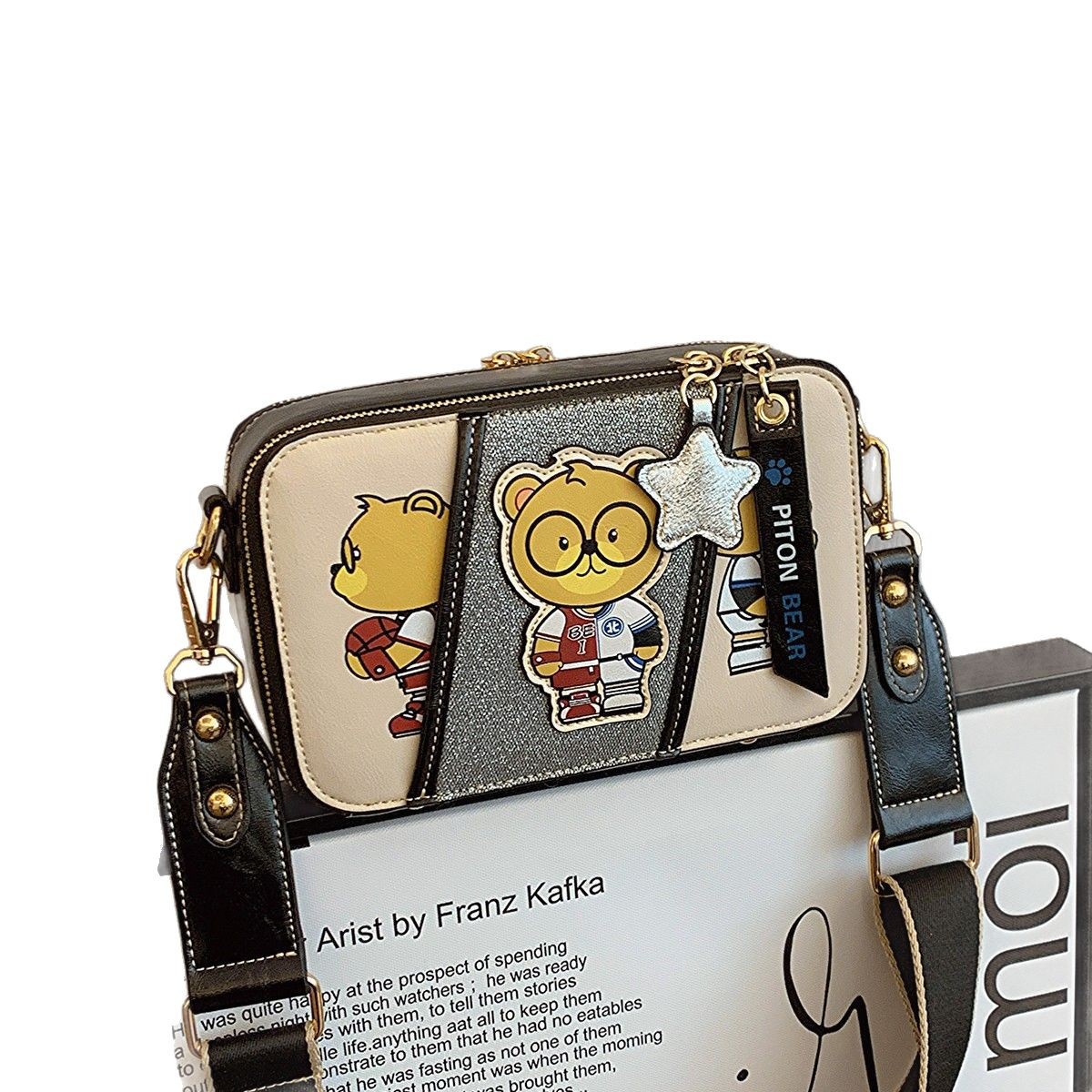 Spring 2025 new women's small square bag, box bag, cartoon bear, fashionable color-blocking women's bag, commuter single-shoulder crossbody bag Item Picture