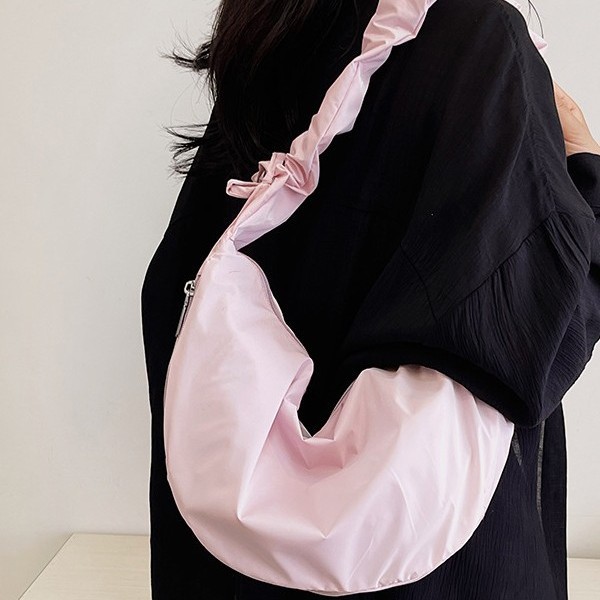 Large-capacity solid-color casual dumpling bag for women, 2025 new style fashionable and versatile crossbody bag, Korean-style quality single-shoulder bag full figure