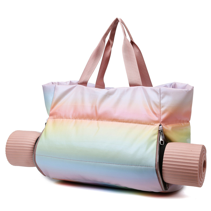 Trendy casual sports training bag, women's yoga bag, Korean-style gradient design sense single-shoulder armpit bag, business trip storage bag Application Scenario