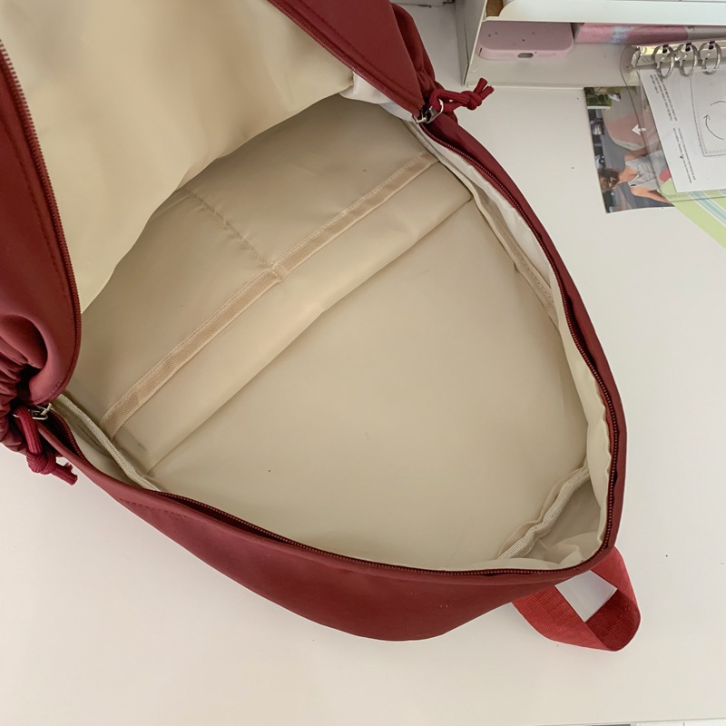 High-appearance-level ins Korean-style schoolbag for girls, large-capacity backpack for junior and senior high school students, and a niche design backpack for girls Application Scenario