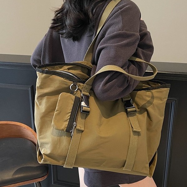Large-capacity tote bag, women's single-shoulder crossbody large bag, fashionable and trendy casual single-shoulder bag, student class handbag full figure