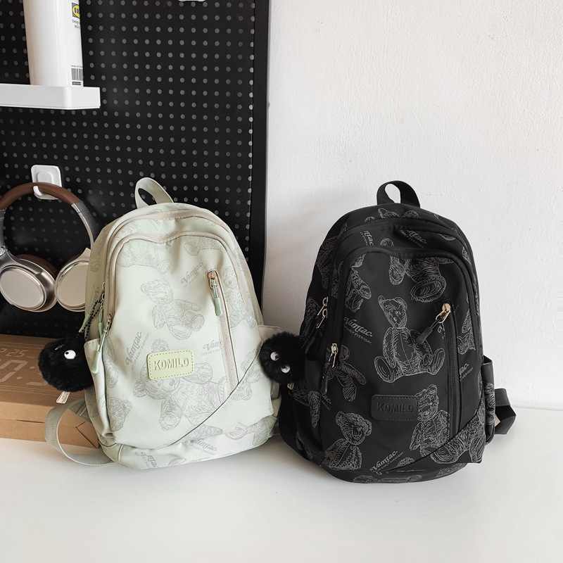 Cute Instagram bear mini backpack, small schoolbag for female college students, casual small backpack, campus travel bag for girls full figure