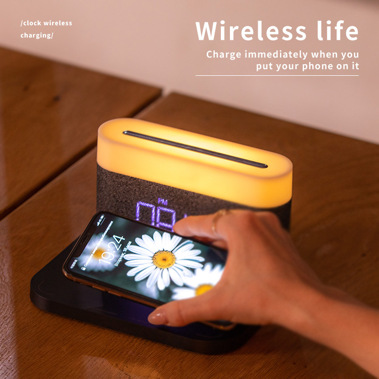 Shenzhen factory's multi-functional three-in-one magnetic wireless charging LED time screen alarm clock 15W fast charging touch stepless adjustment Specification drawing