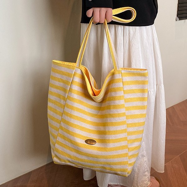 Fashionable single-shoulder large-capacity forest-style retro exquisite canvas bag, new spring and summer checkered style, lazy tote commuting double-sided Specification drawing