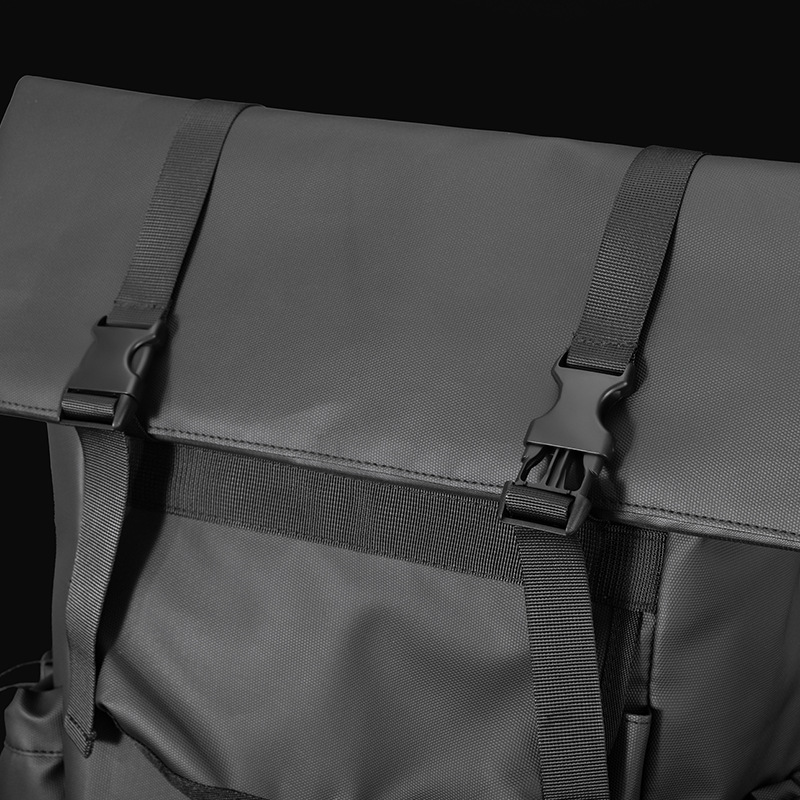 Men's rolled-up backpack, rolled-up cover backpack, outdoor waterproof and wear-resistant large-capacity casual travel bag, student computer bag Application Scenario