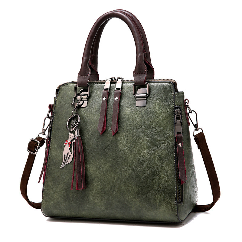 We offer cross-border trade bags for 2022, featuring retro handbags, women's bags, single-shoulder crossbody bags, and fashionable pu leather from Taizhou Specification drawing