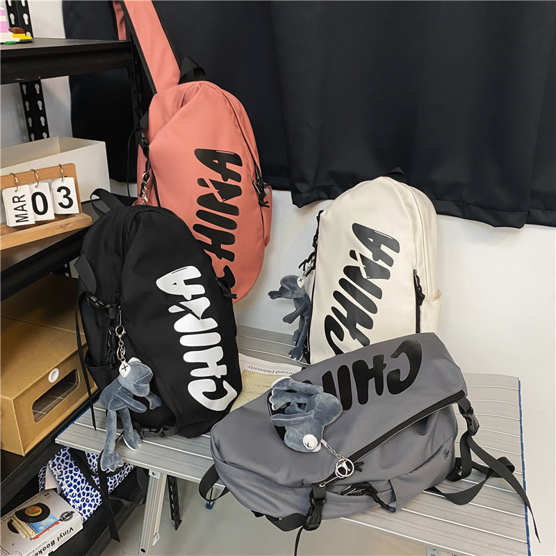 Wholesale of 2024 new minimalist men's and women's backpacks, daily outdoor backpacks, and casual school bags for middle and high school students from the source Application Scenario