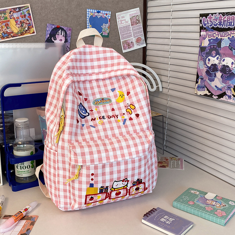 A new large-capacity backpack with a cute and niche design for girls, high school and junior high school students details Picture