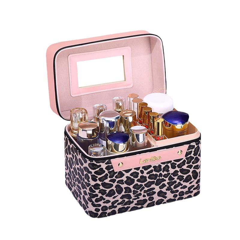 Wholesale women's large-capacity portable 2023 new super popular ins style high appearance level leopard print hand-held makeup case Item Picture