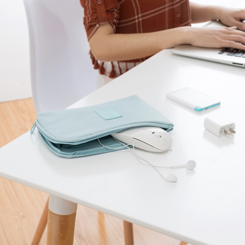 New travel and business digital storage bag, multi-functional power supply, data cable, charger, cosmetic bag, portable whole bag Application Scenario