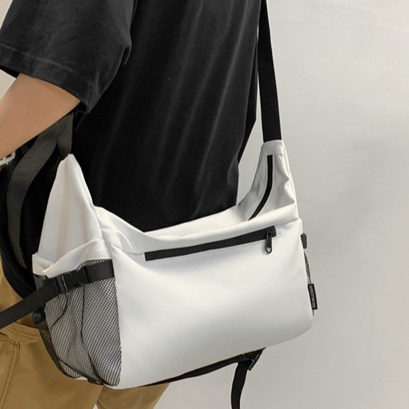 2025 New couple crossbody bag, Japanese cool workwear style, single-shoulder bag for men, college students, large-capacity travel bag for women details Picture