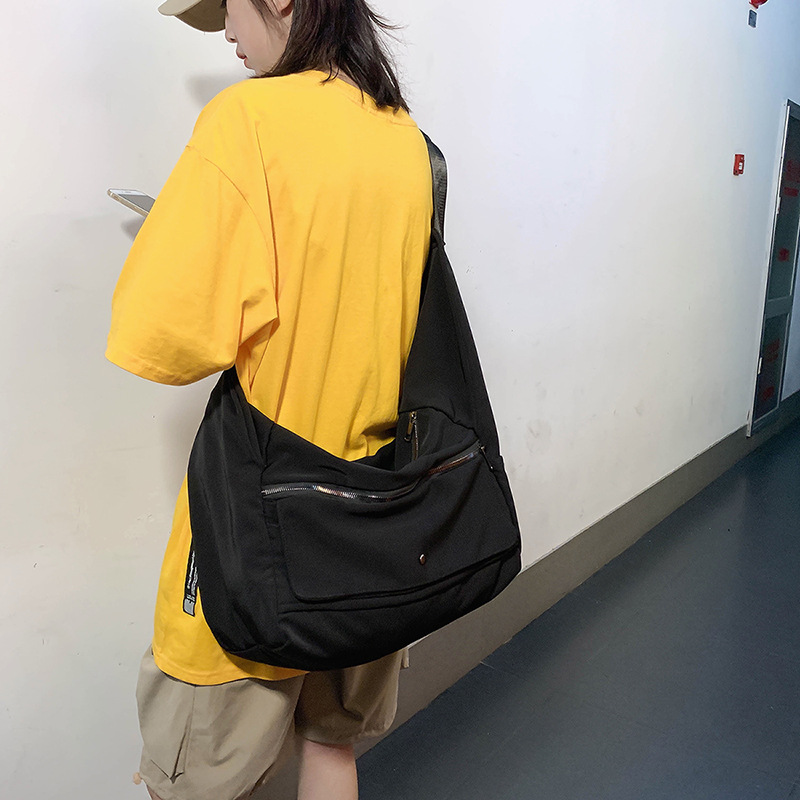 Artistic fabric bag, Hong Kong trend, cool black sports backpack, ins nylon crossbody bag, new casual single-shoulder crossbody bag for women full figure