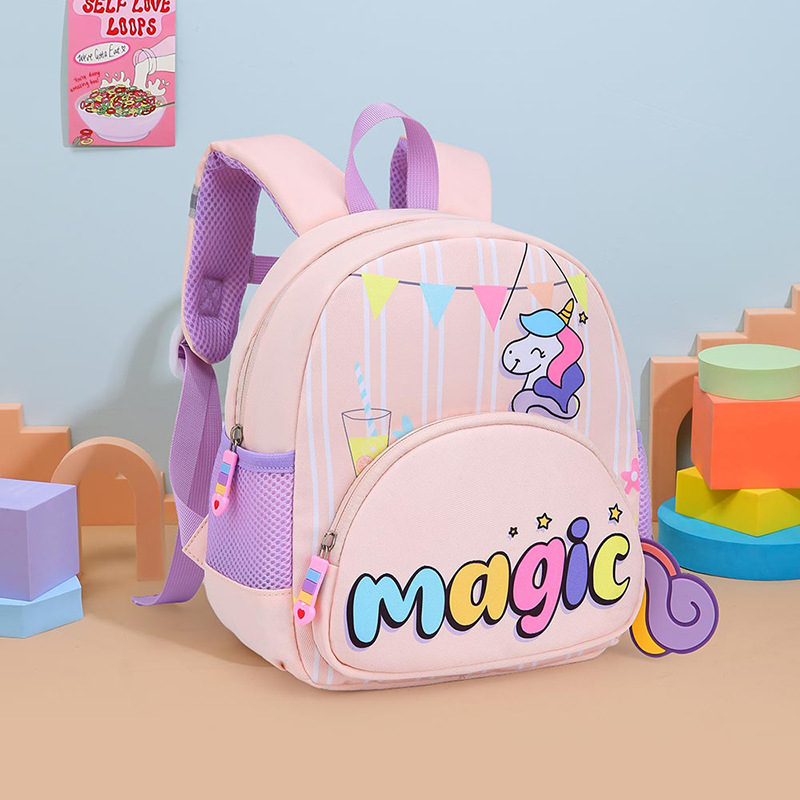 New children's travel backpacks, outdoor travel backpacks for primary school students, cartoon small schoolbags for kindergartens details Picture