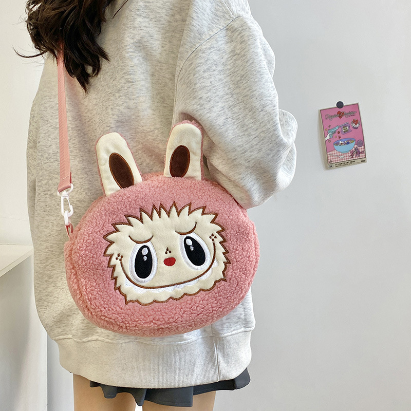 The new Pop Mart diagonal cross Ugly and cute large-capacity plush children's diagonal cross bag claw doll can be exchanged for a storage small bag Application Scenario