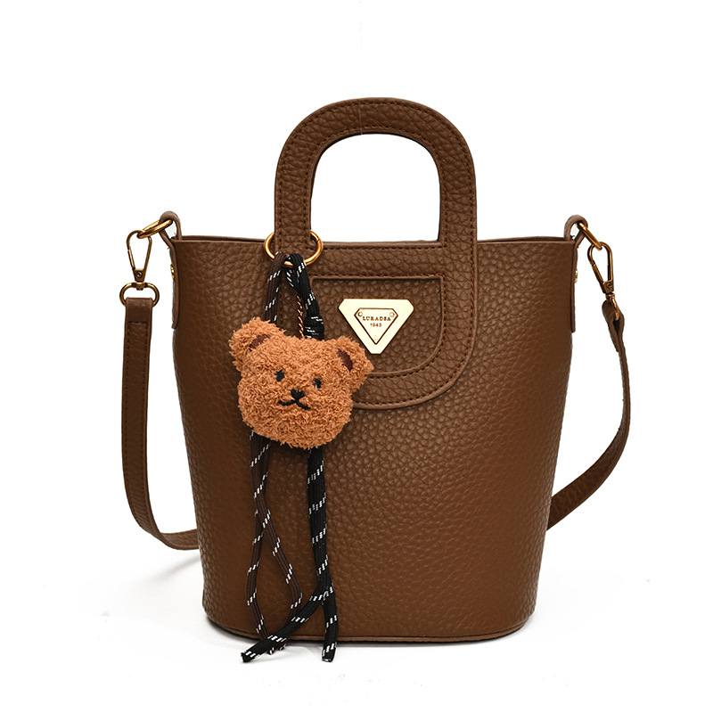 This retro-textured small handbag is a new autumn/winter 2024 collection for women. It is a high-end, stylish and versatile commuter crossbody bag Item Picture
