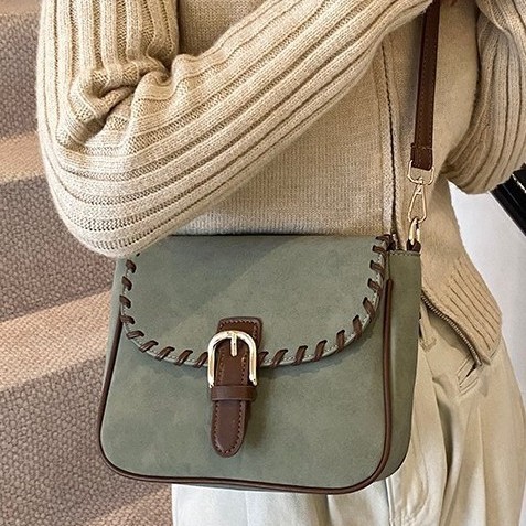 Ladies' casual single-shoulder bag, lightweight crossbody bag, versatile and fashionable underarm commuter bag, large-capacity tote bag for women full figure