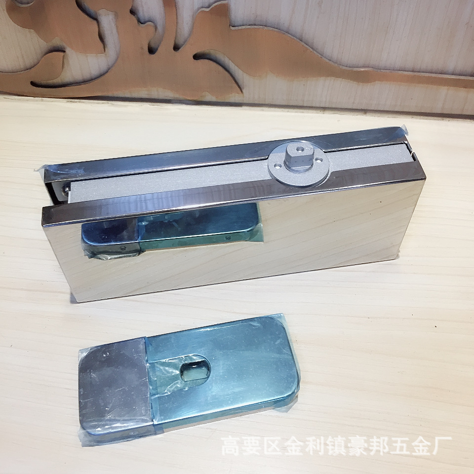 Load-bearing capacity 100KG NON-Dig Floor Spring Clamp glass door hinge Application Scenario