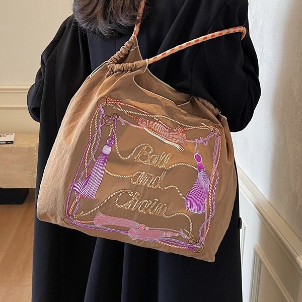 2024 New casual, versatile, fashionable embroidered eco-friendly bag, shopping bag, large-capacity nylon lightweight hand-held shoulder bag details Picture