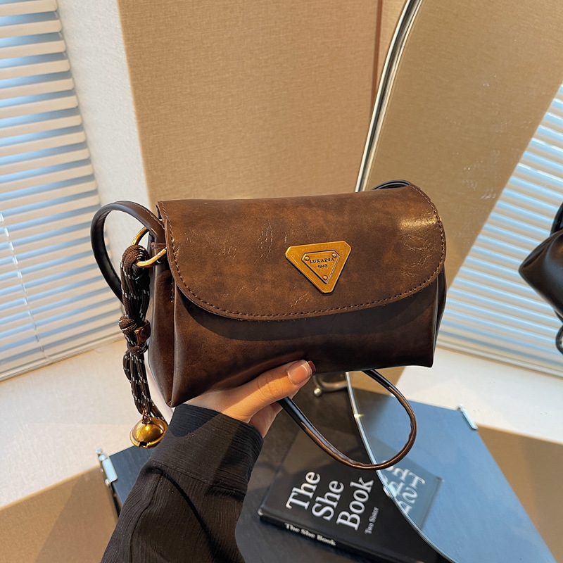 Fashionable and casual pillow bag for women, 2024 new Korean style, trendy and versatile single-shoulder bag, simple commuting crossbody bag for work Specification drawing