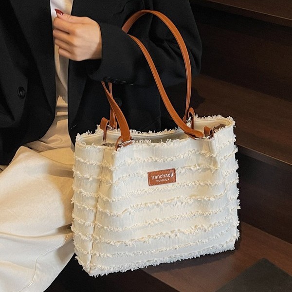 Summer simple and high-end large bag for women 2025 new style fashionable and versatile single-shoulder commuting bag with large capacity tote bag full figure