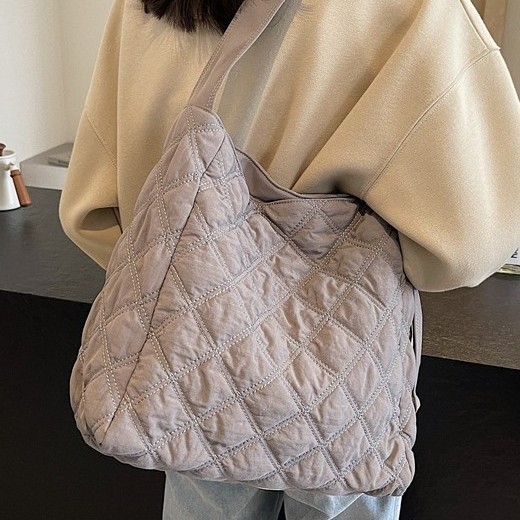Diamond-patterned cotton jacket crossbody bag 2024 new style simple and elegant tote bag casual large-capacity single-shoulder bag for women Specification drawing
