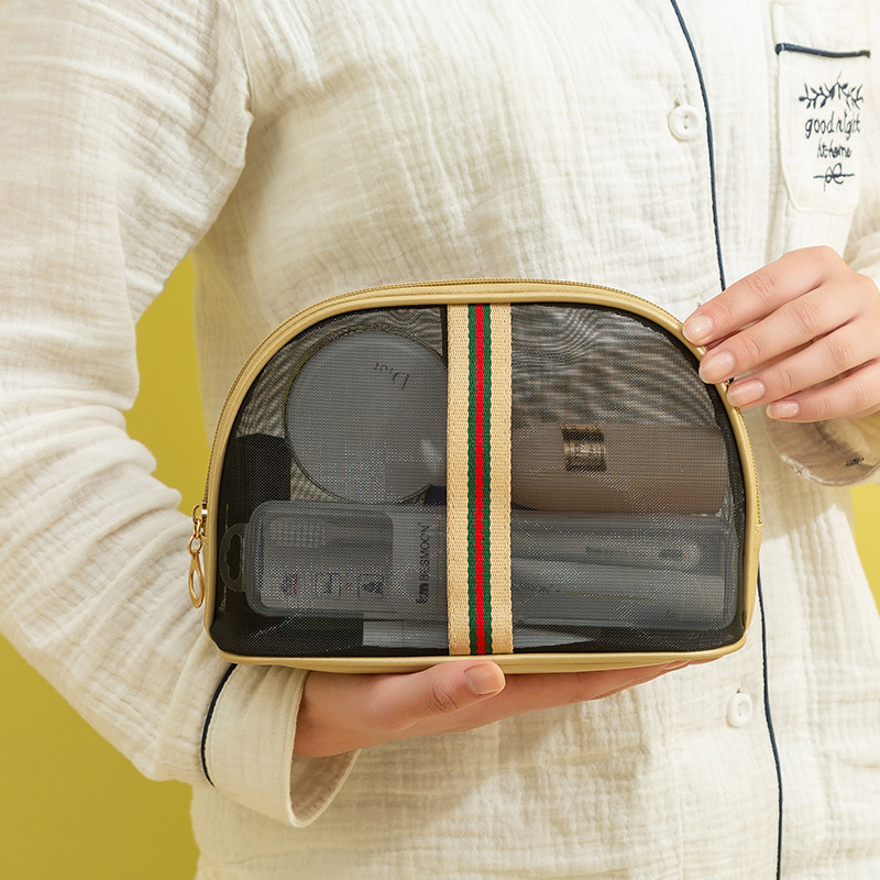 New style makeup and toiletries bag, transparent mesh clutch, portable storage bag, large-capacity Korean semi-round bag for women Application Scenario