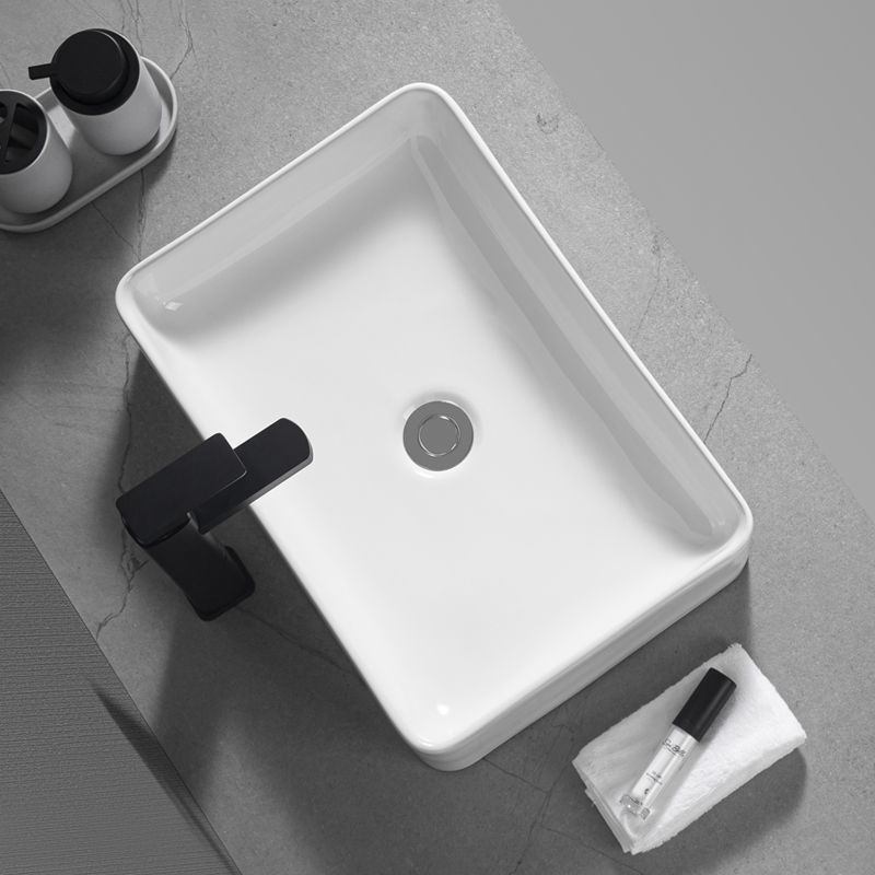 Ceramic countertop washbasin, single basin, bathroom washbasin, balcony small-sized countertop basin, household washbasin Application Scenario