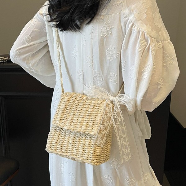 Hand-woven straw bag for women, large capacity 2025 new single-shoulder bag, vacation, seaside and beach niche tote bag full figure