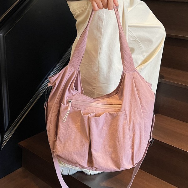 Solid color single-shoulder bag, simple and casual, large-capacity bag, Oxford fabric backpack design, new fashionable and versatile commuting bag Specification drawing