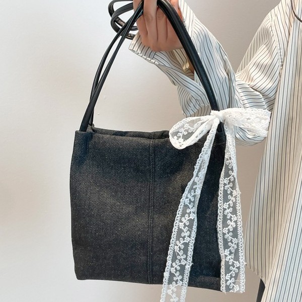 Casual commuting large-capacity denim bag for women 2025 new style stylish and versatile shoulder bag with a relaxed tote bag details Picture