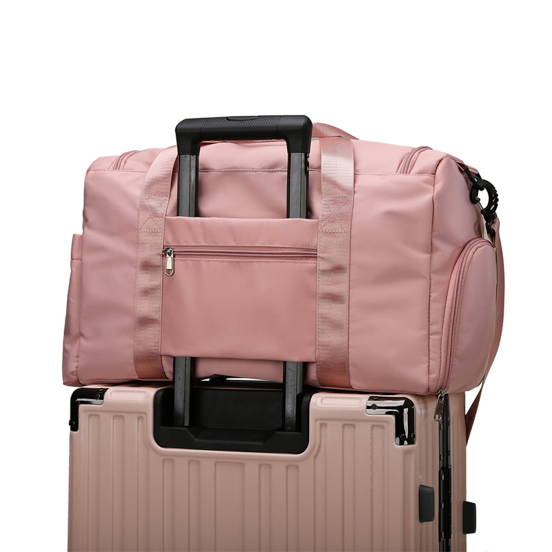 Cross-border travel bags, large-capacity maternity sports and fitness bags, dry and wet separation, independent shoe compartments, short-distance business trip storage bags Application Scenario