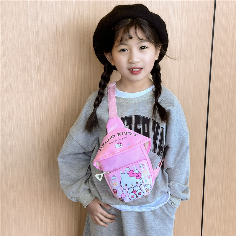 Children's outdoor crossbody bag, children's backpack, cute chest bag, cartoon kindergarten chest bag, primary school students' nylon coin purse Application Scenario