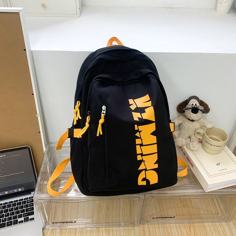 A new lightweight backpack for women, a fresh and light backpack with a Korean trendy style. It's a versatile and casual backpack for junior high school students Specification drawing