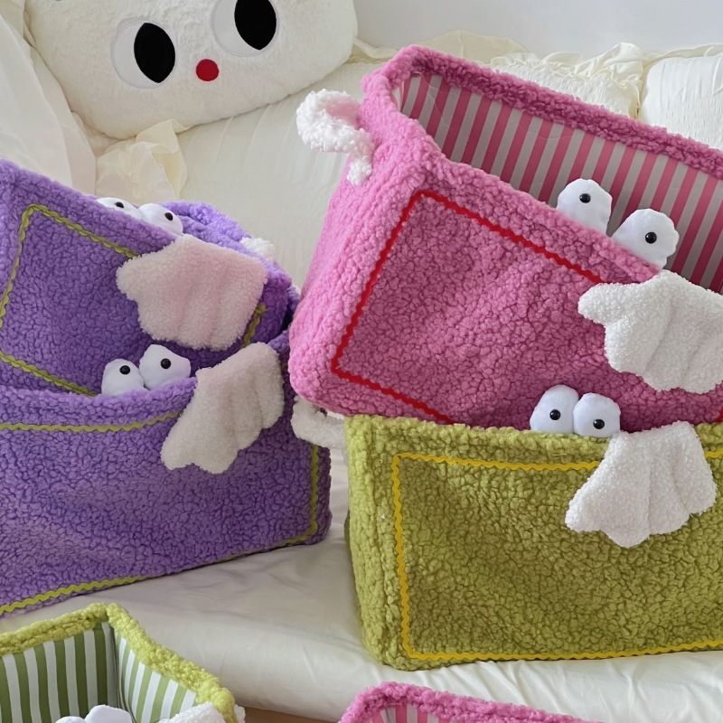 Funny little monster storage basket, foldable for home use, ins style, high appearance level, toy and snack organization and storage basket Application Scenario