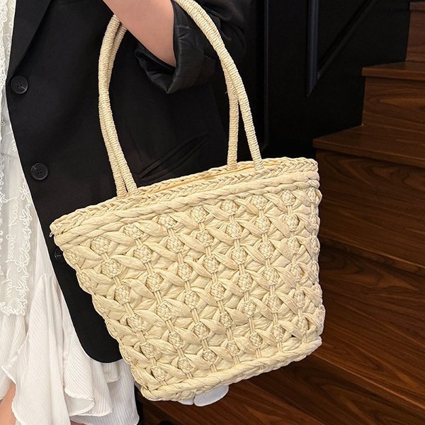 French retro straw woven bag for women's spring and summer new seaside vacation beach woven bag, country style large capacity handbag details Picture