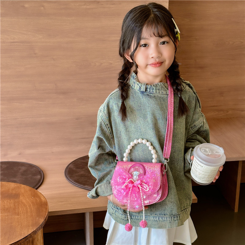 Flash Kumi handbag, children's crossbody small bag, Princess Melody Fashionable and cute girl shoulder bag Application Scenario